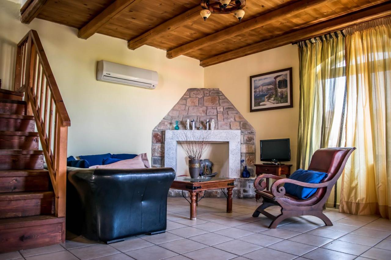 Niriides Villas Old Listing Hersonissos  Bagian luar foto