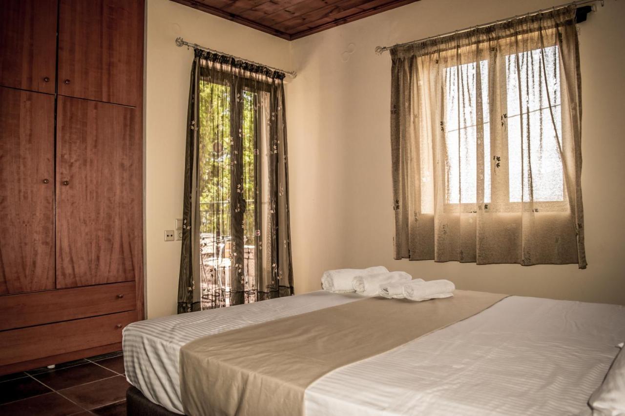 Niriides Villas Old Listing Hersonissos  Bagian luar foto