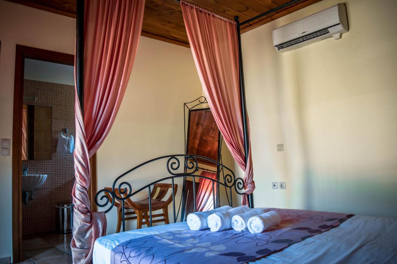 Niriides Villas Old Listing Hersonissos  Bagian luar foto