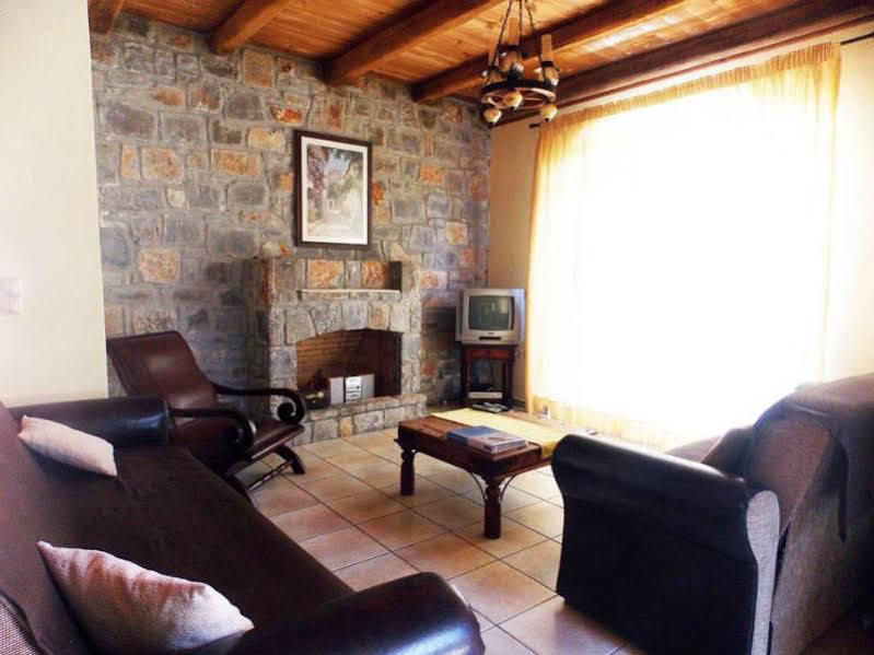 Niriides Villas Old Listing Hersonissos  Bagian luar foto